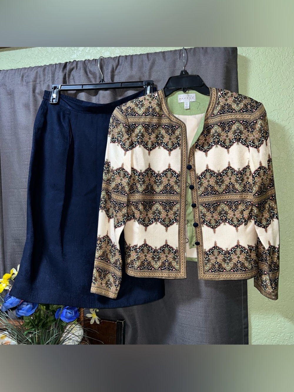 Adrianna Papell 100% silk button front lightweight blazer jacket & skirt set